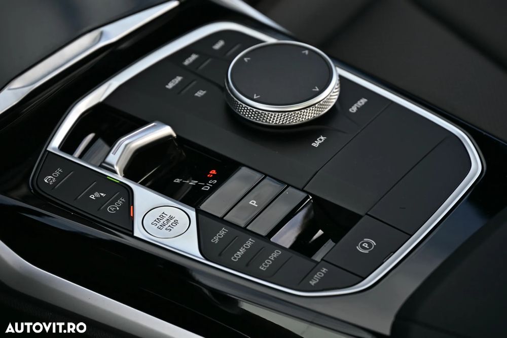 BMW Seria 3 330i xDrive Aut. Sport Line - 30