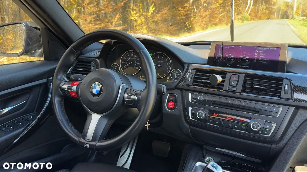 BMW Seria 3 335i xDrive M Sport - 9