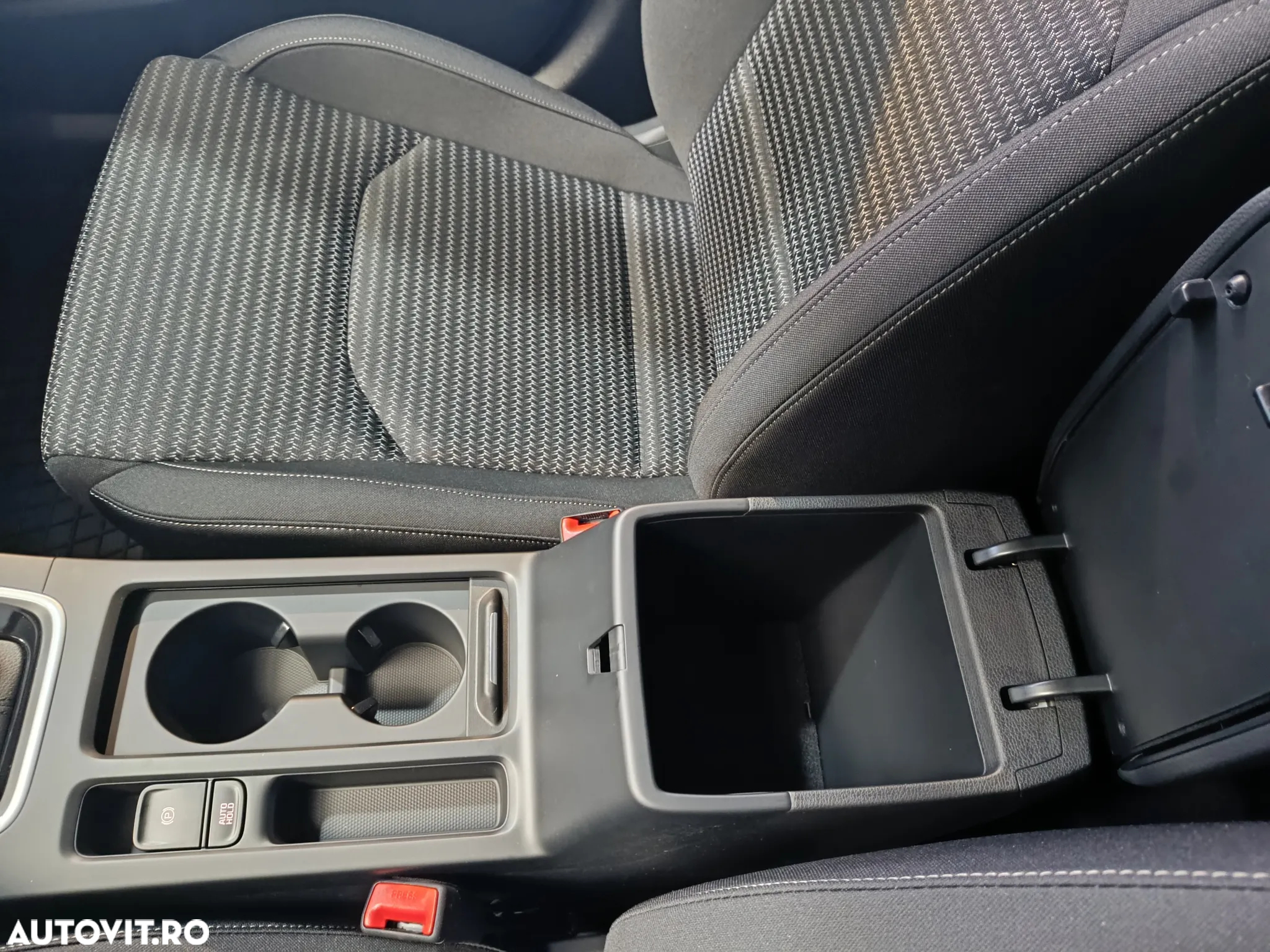 Kia XCeed 1.5 T-GDI 7DCT City - 24