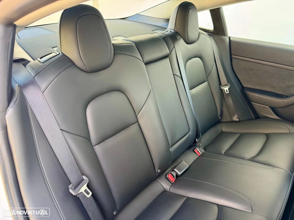 Tesla Model 3 Long-Range Dual Motor AWD - 8