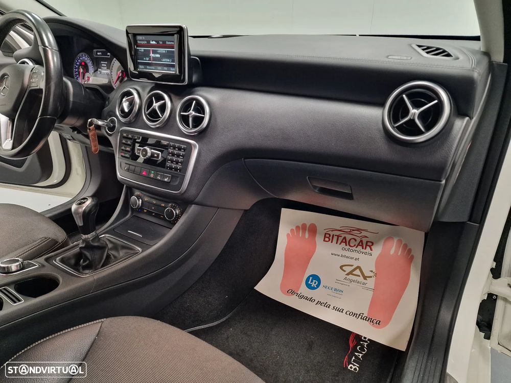 Mercedes-Benz A 180 CDI BE AMG Line - 38