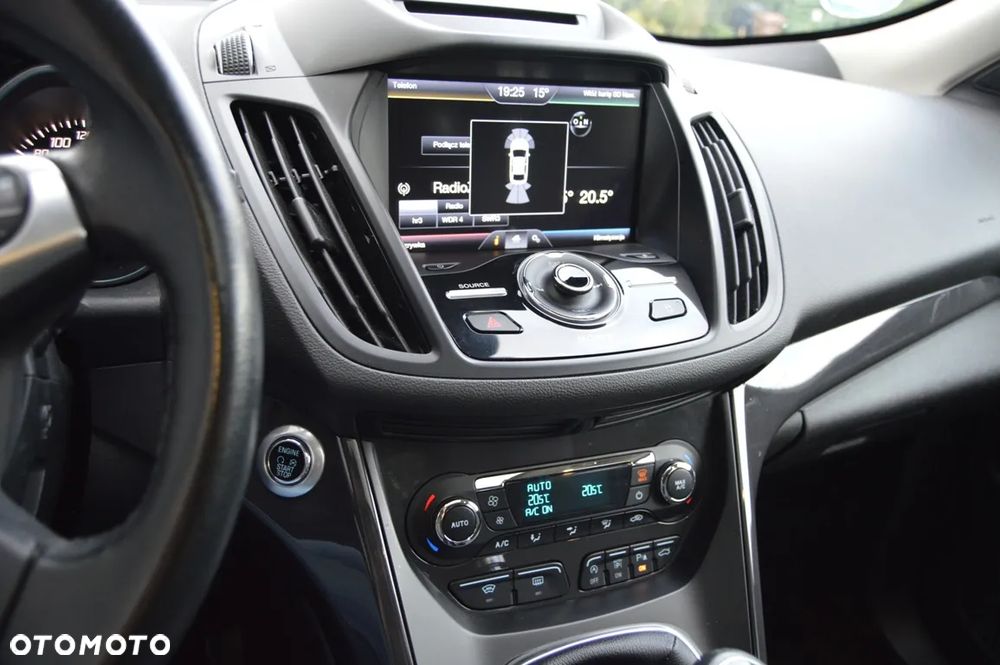 Ford Kuga 2.0 TDCi 2x4 Titanium - 14