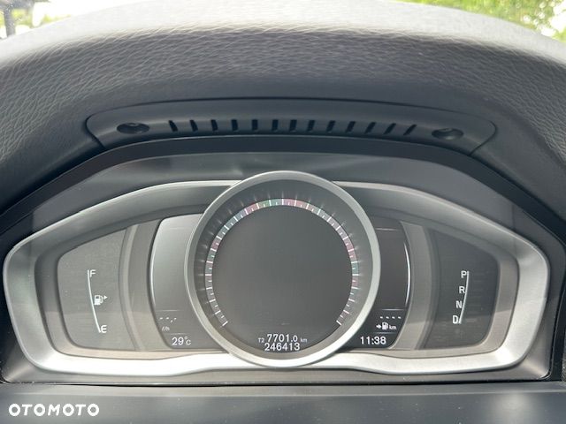 Volvo V60 D4 Geartronic Summum - 17