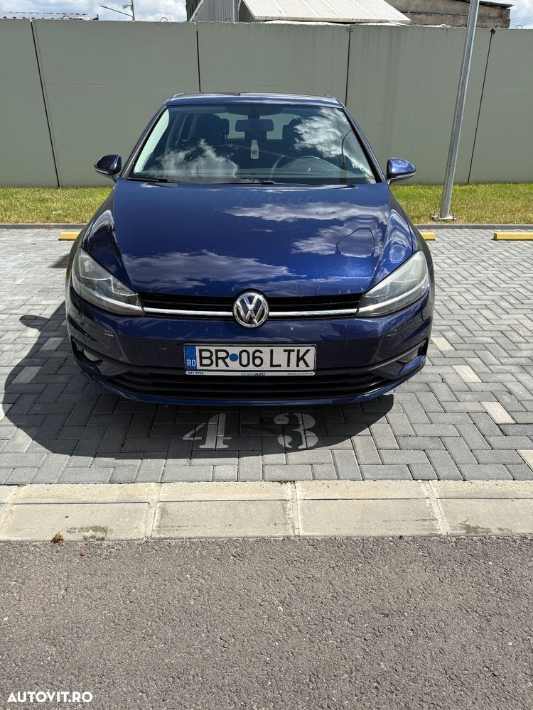 Volkswagen Golf - 2