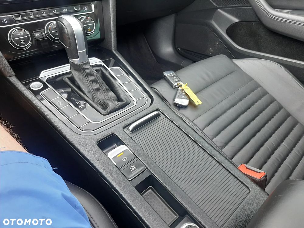 Volkswagen Passat 1.6 TDI (BlueMotion Technology) DSG Comfortline - 18