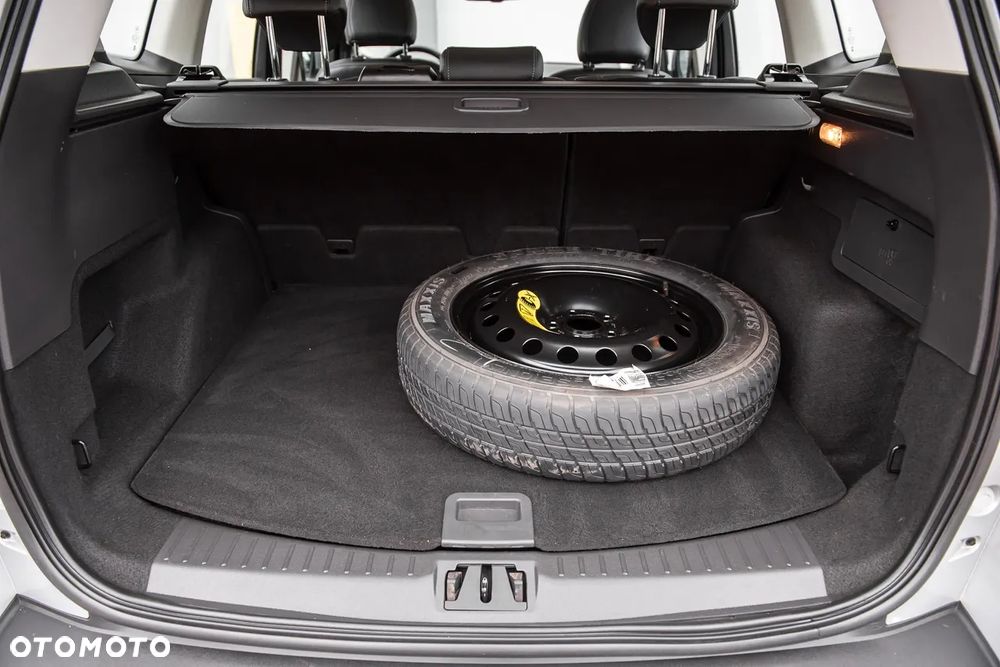 Ford Kuga - 27