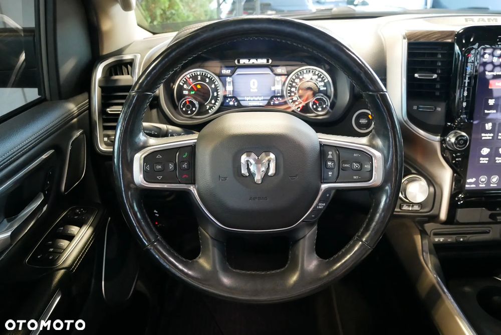 RAM 1500 Crew Cab Laramie - 21