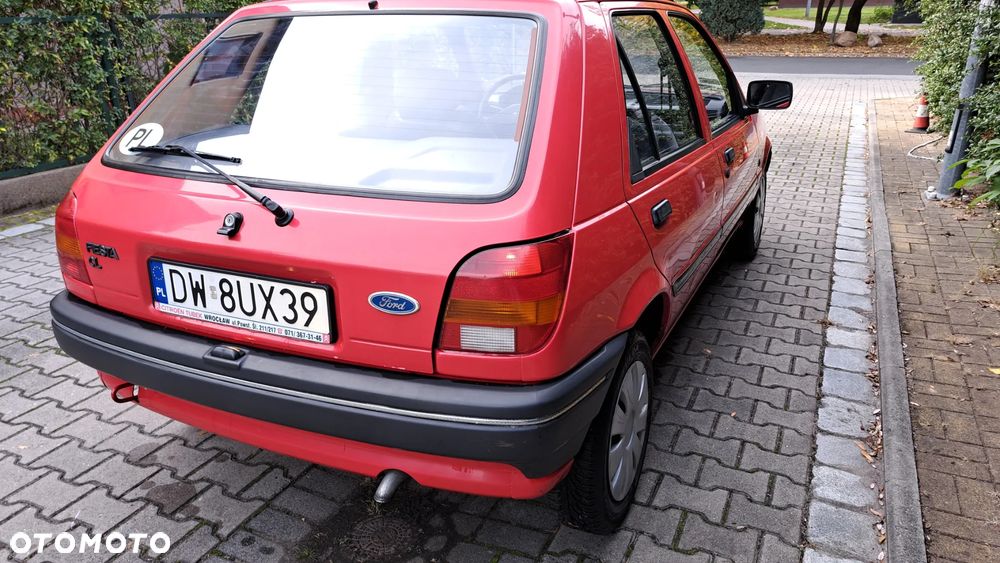 Ford Fiesta - 21