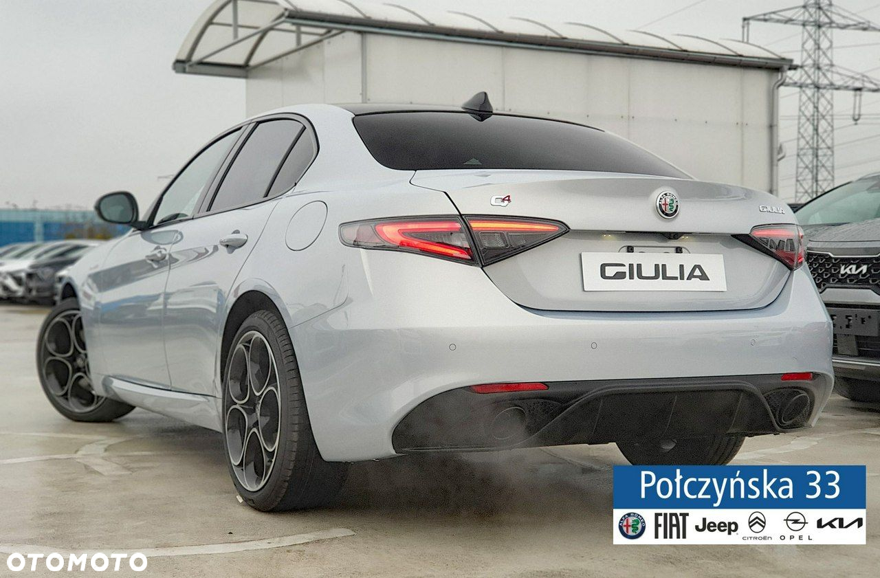Alfa Romeo Giulia - 9