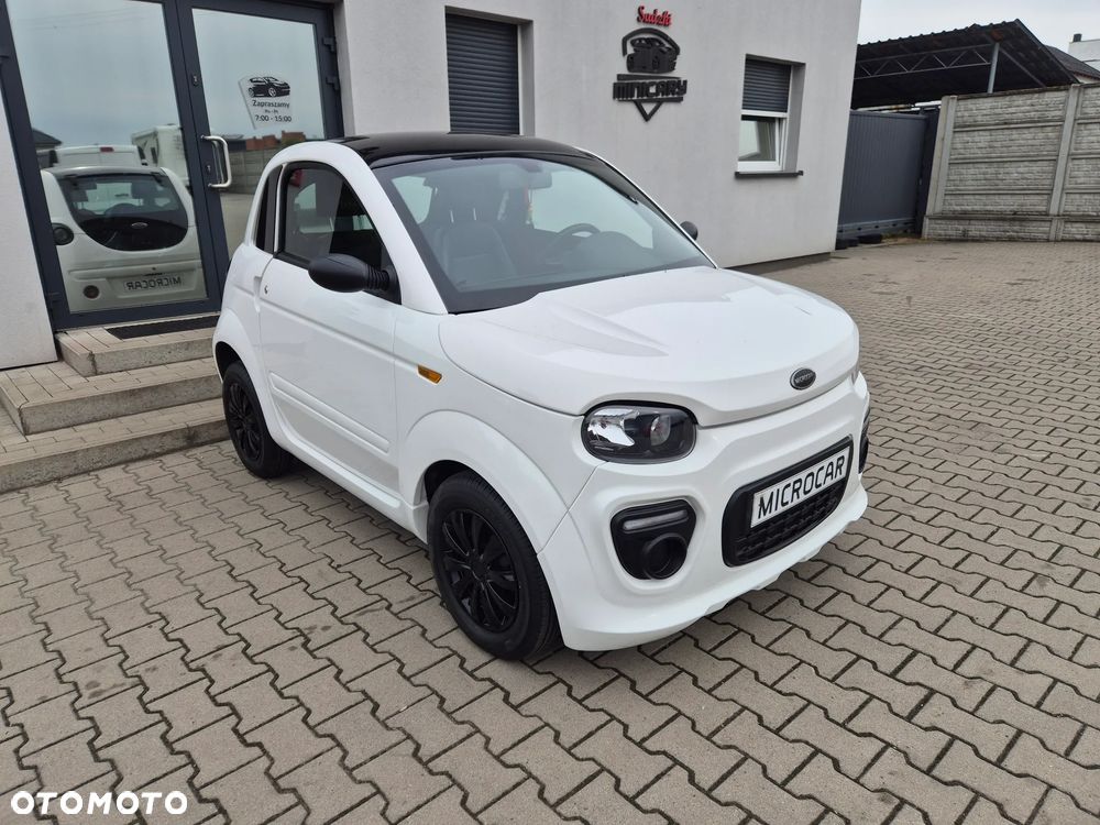 Microcar DUE - 16