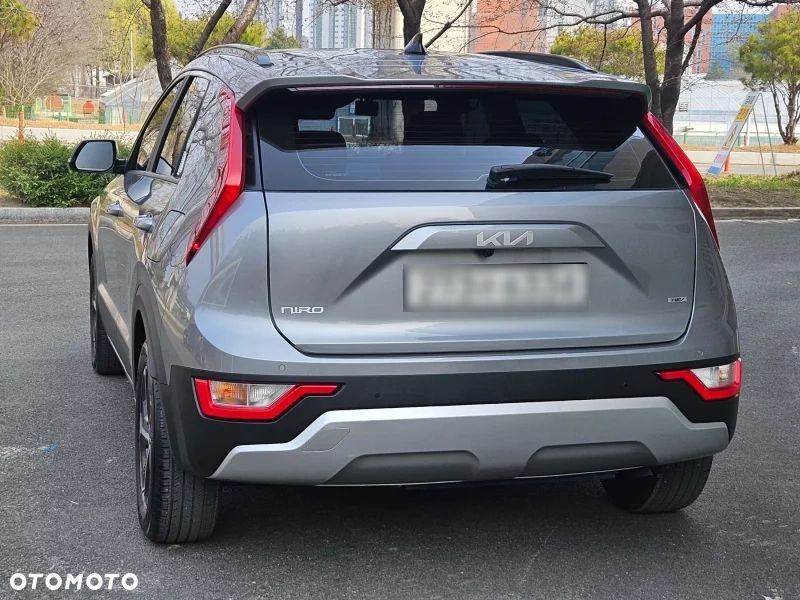 Kia Niro 1.6 GDI Hybrid Business Line - 4