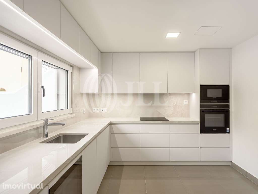 Moradia T4, no Ocean Prime Village, São Pedro do Estoril - Grande imagem: 4/90