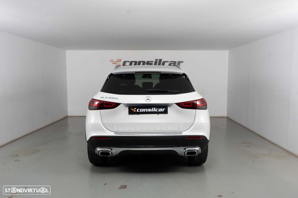 Mercedes-Benz GLA 250 e - 6