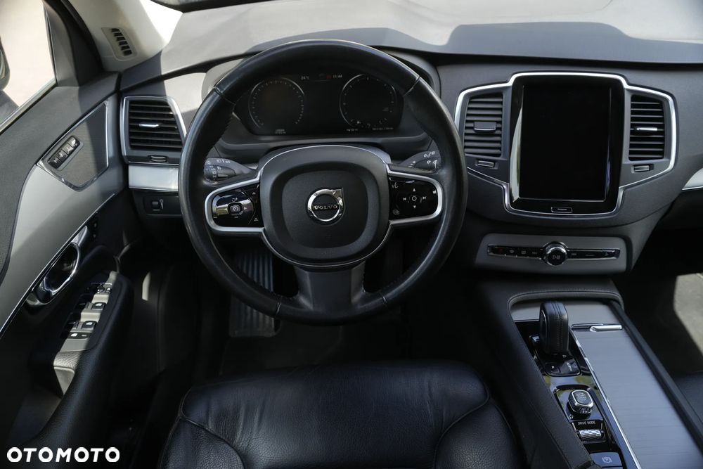 Volvo XC 90 B5 D AWD Momentum - 14