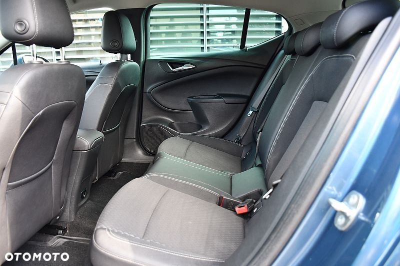 Opel Astra 1.4 Turbo Start/Stop Innovation - 24