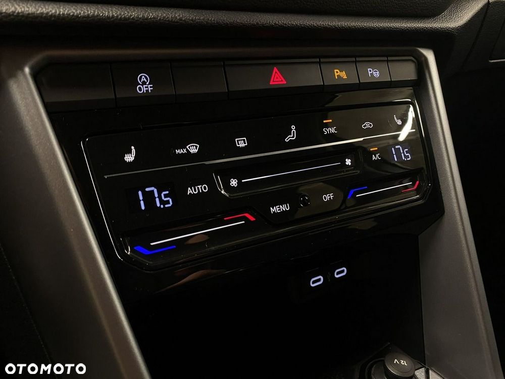 Volkswagen T-Roc - 35