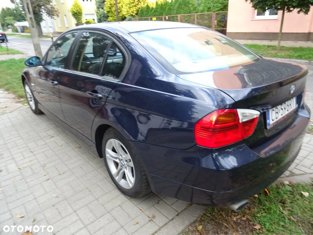 BMW Seria 3 - 16