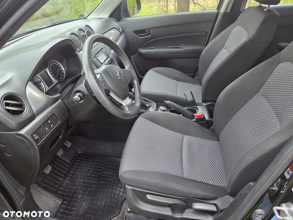 Suzuki Vitara 1.6 Comfort 4WD - 11