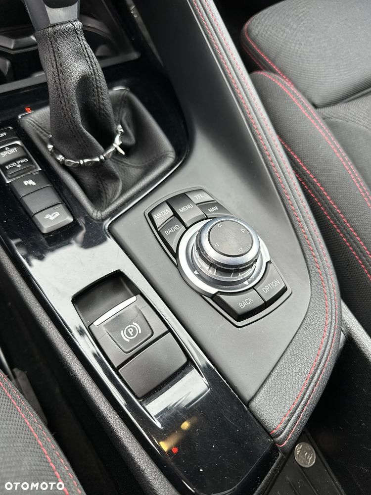 BMW X1 xDrive18d Sport Line - 12