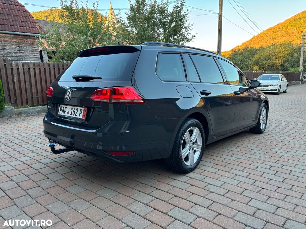 Volkswagen Golf 1.6 TDI BlueMotion Comfortline - 31