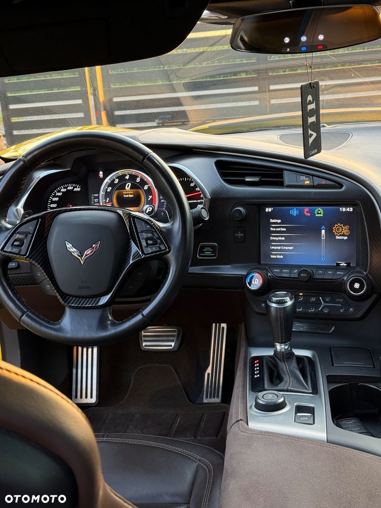 Chevrolet Corvette Stingray 3LT 6.2 V8 Automatik - 15