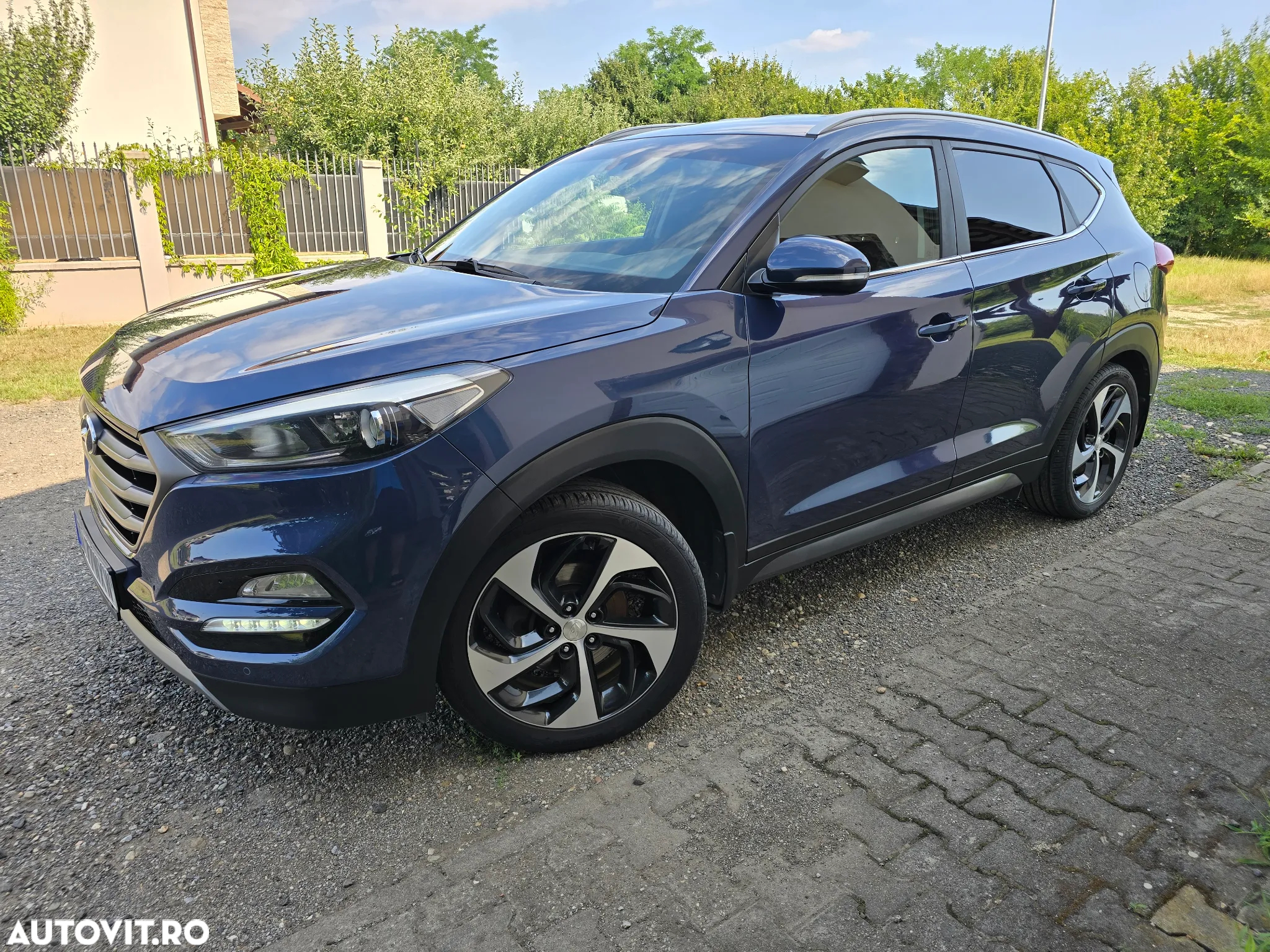 Hyundai Tucson blue 1.7 CRDi 2WD DCT Advantage - 13