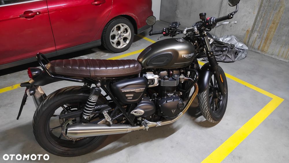 Triumph Speed Twin - 4
