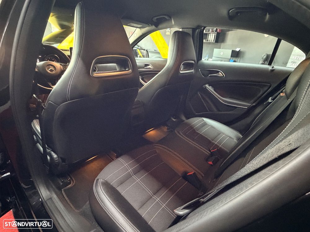Mercedes-Benz A 180 CDI (BlueEFFICIENCY) Urban - 21
