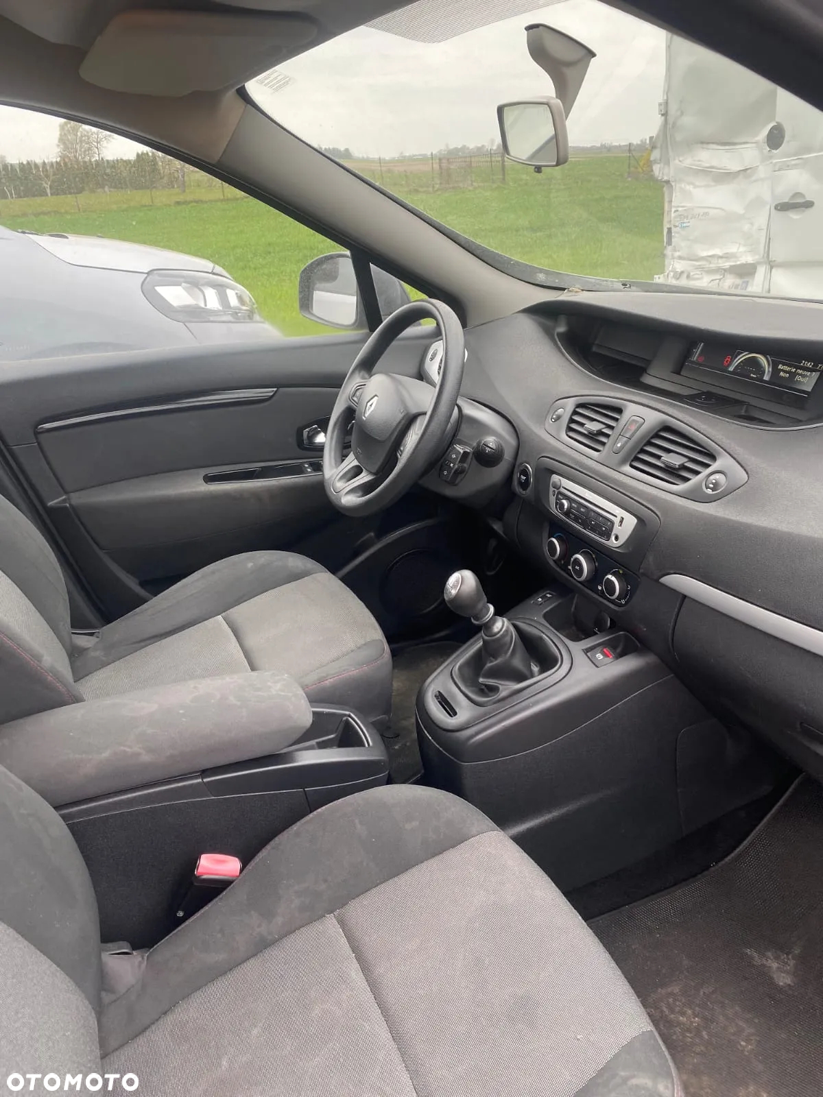 Renault Scenic 1.5 dCi Life - 6