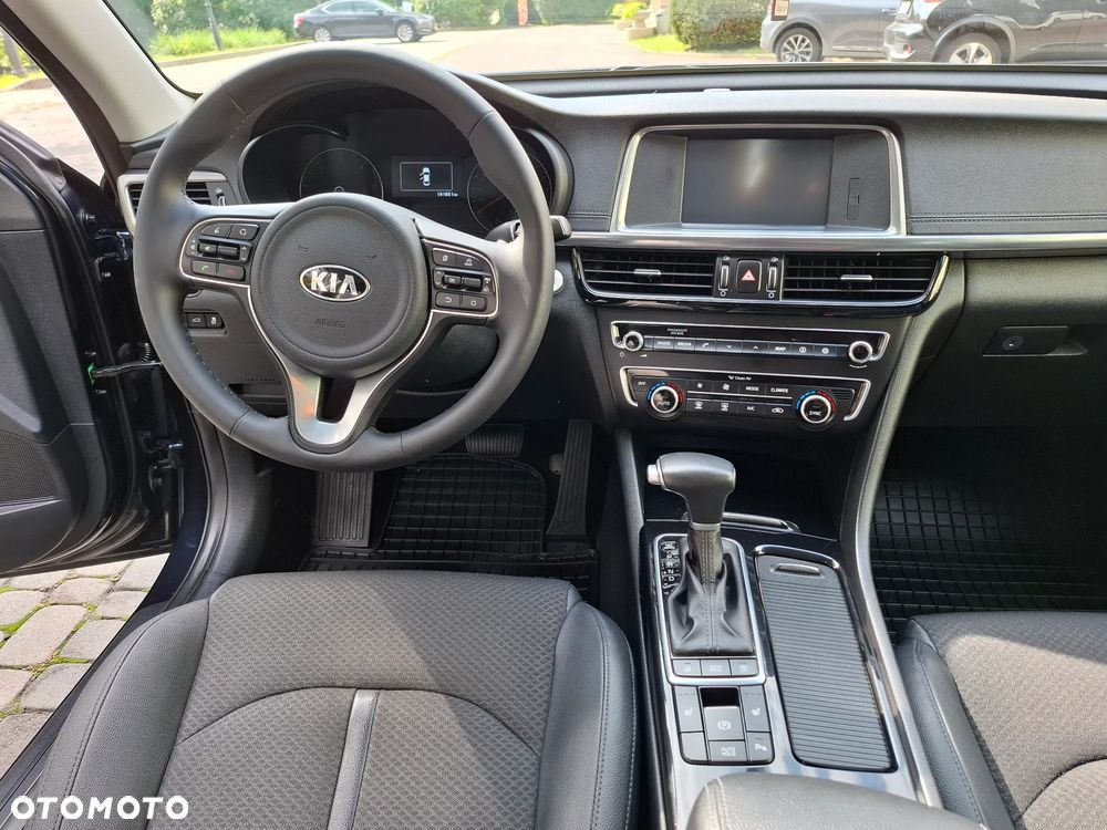 Kia Optima 1.7 CRDI M DCT - 4