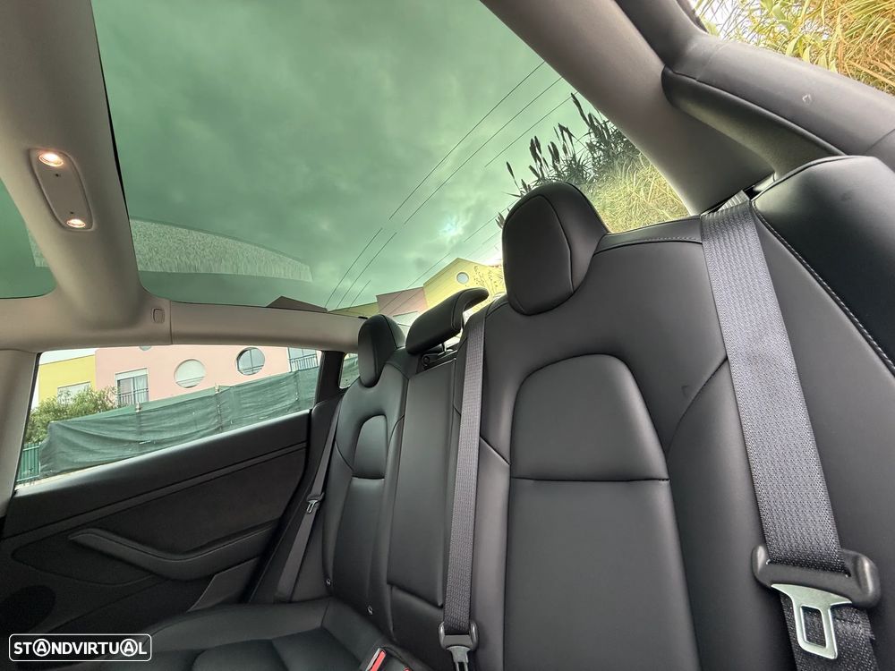 Tesla Model 3 Long Range Tração Integral - 28