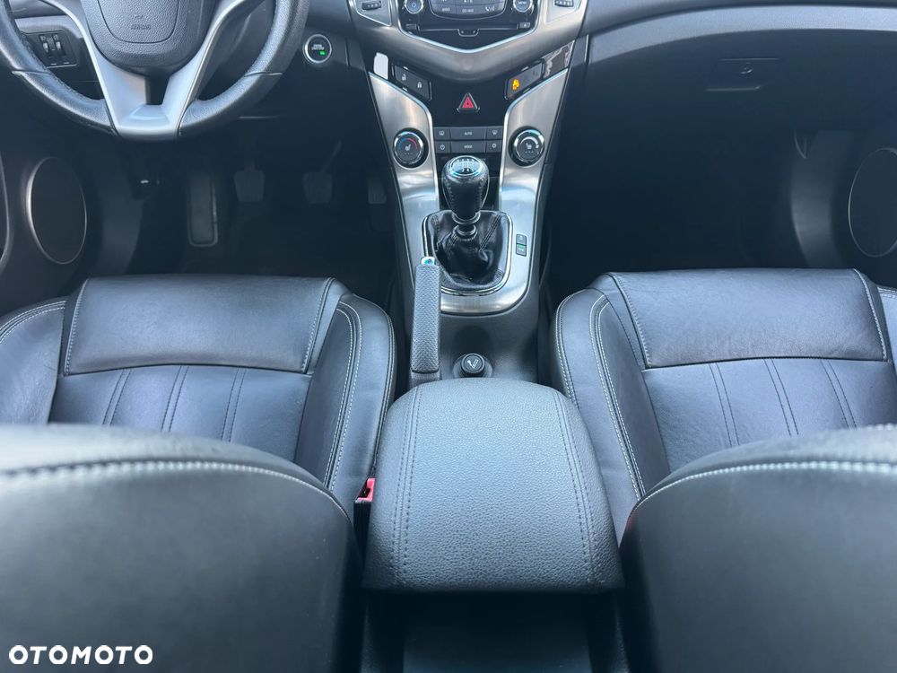 Chevrolet Cruze 1.4T LTZ+ - 29