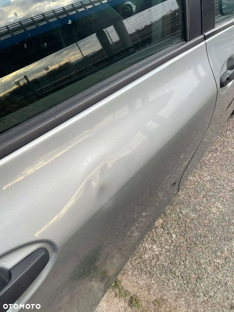 Toyota Yaris 1.0 Terra - 9