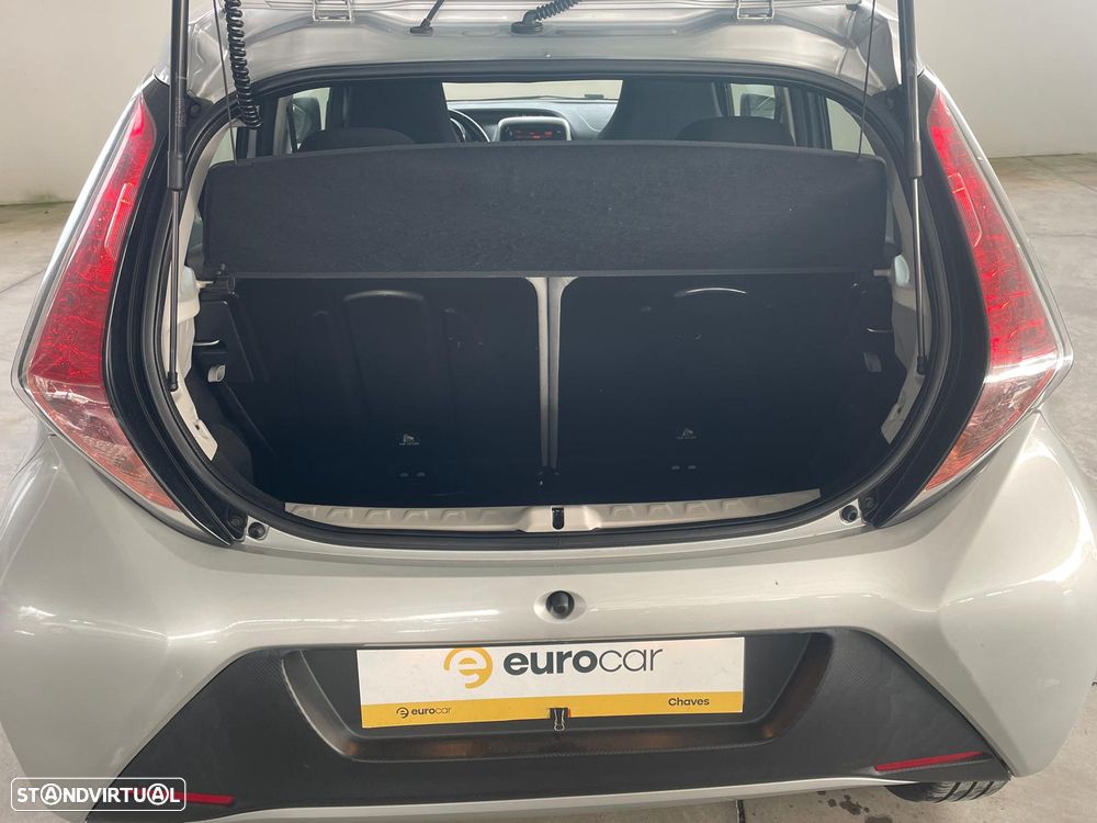 Toyota Aygo x-play - 20