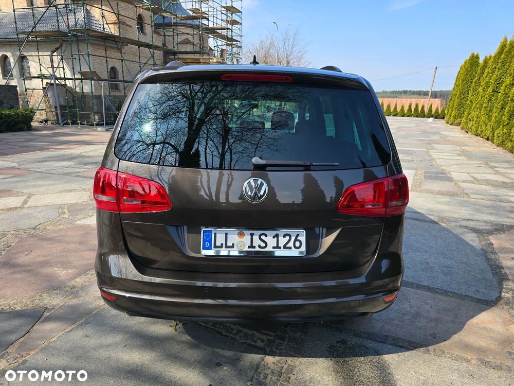 Volkswagen Sharan 2.0 TDI DSG BlueMotion Technology Highline - 16