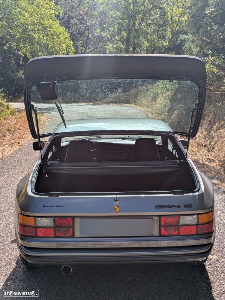 Porsche 944 S - 7
