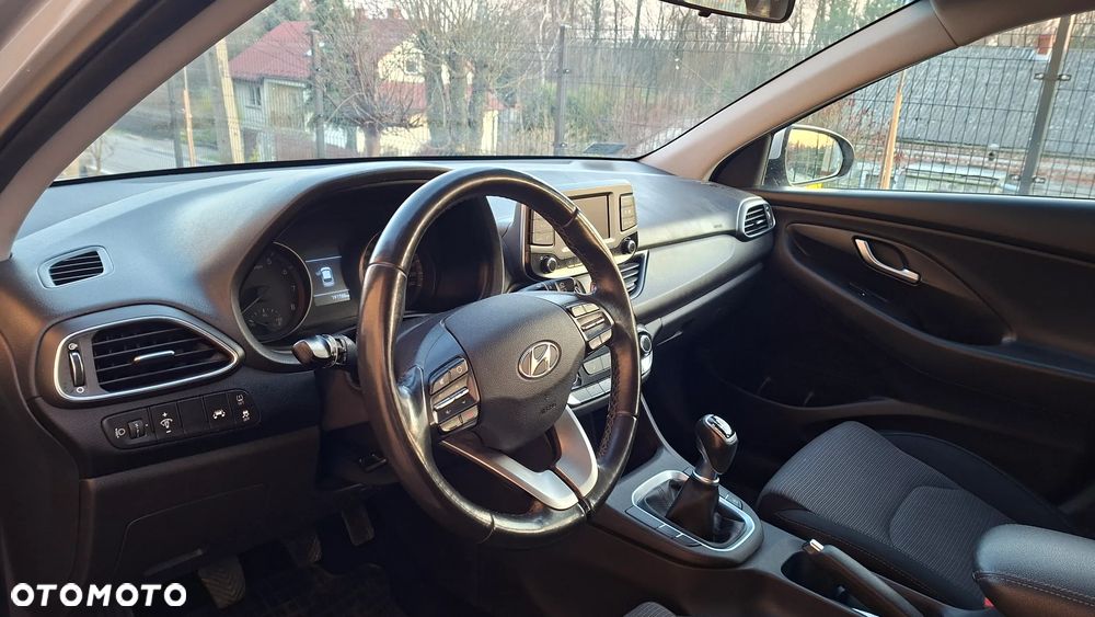 Hyundai i30 1.4 Classic + - 13