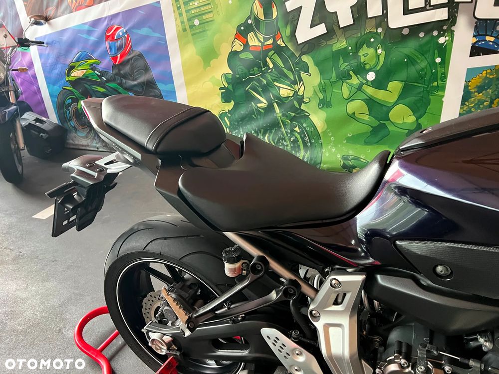 Yamaha MT - 9