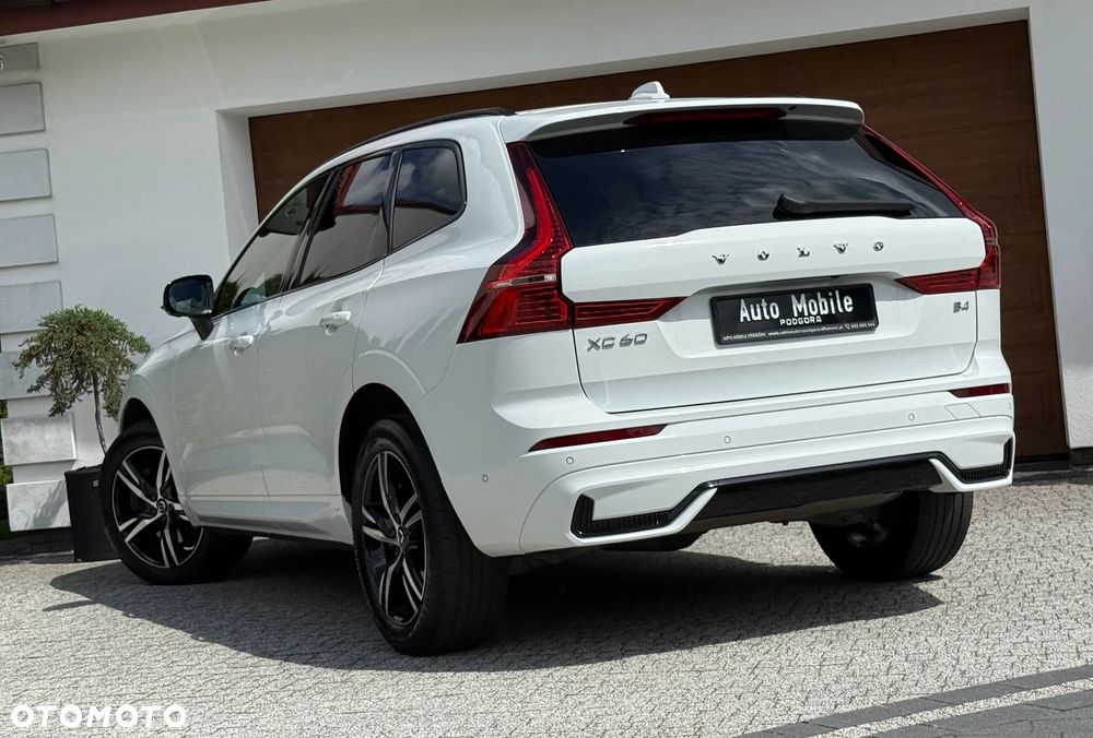 Volvo XC 60 B4 D Plus Dark - 5