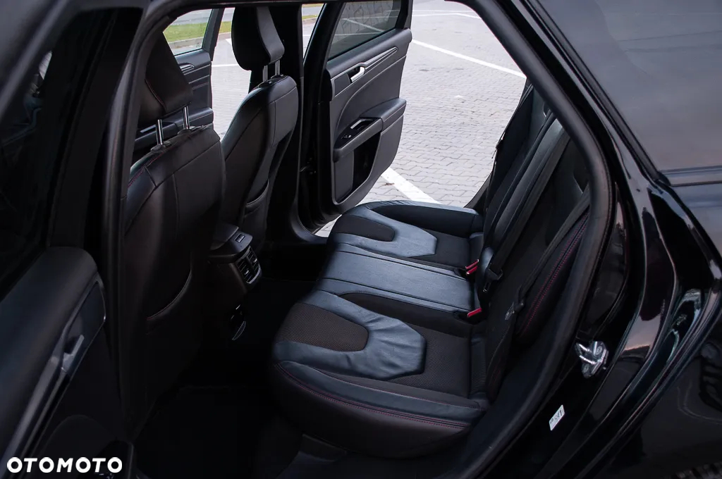 Ford Mondeo 1.5 EcoBoost ST-Line X - 26