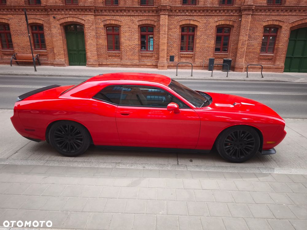 Dodge Challenger - 6