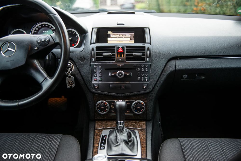 Mercedes-Benz Klasa C 180 Kompressor Automatik Elegance - 33