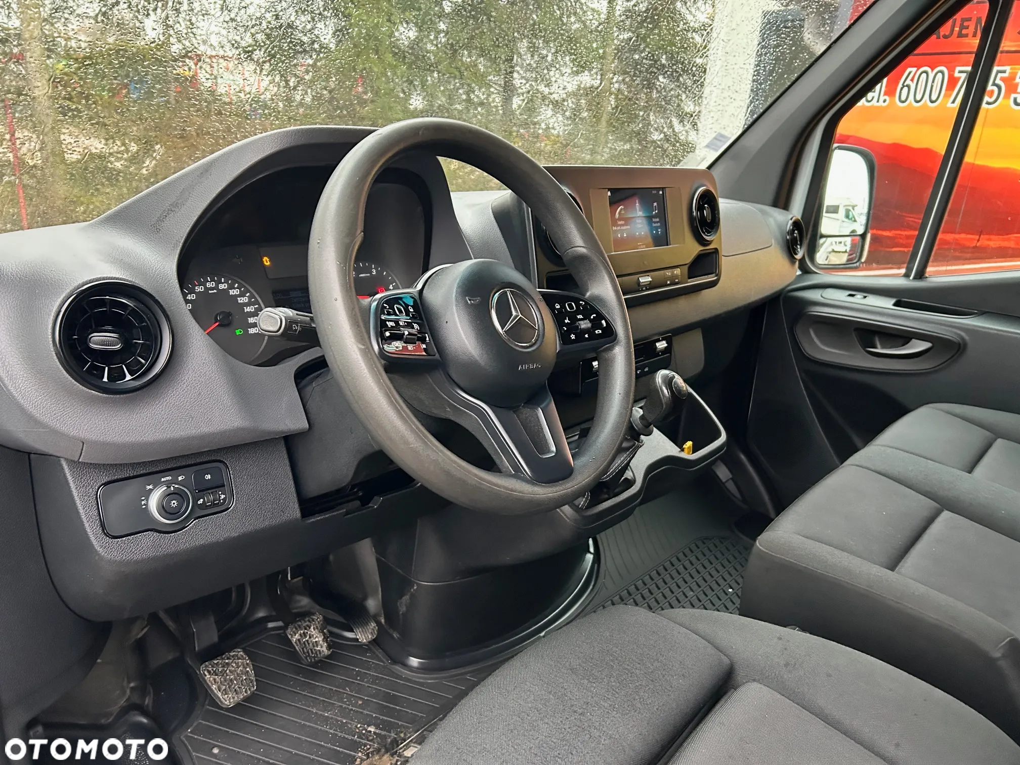 Mercedes-Benz Sprinter 214 - 12