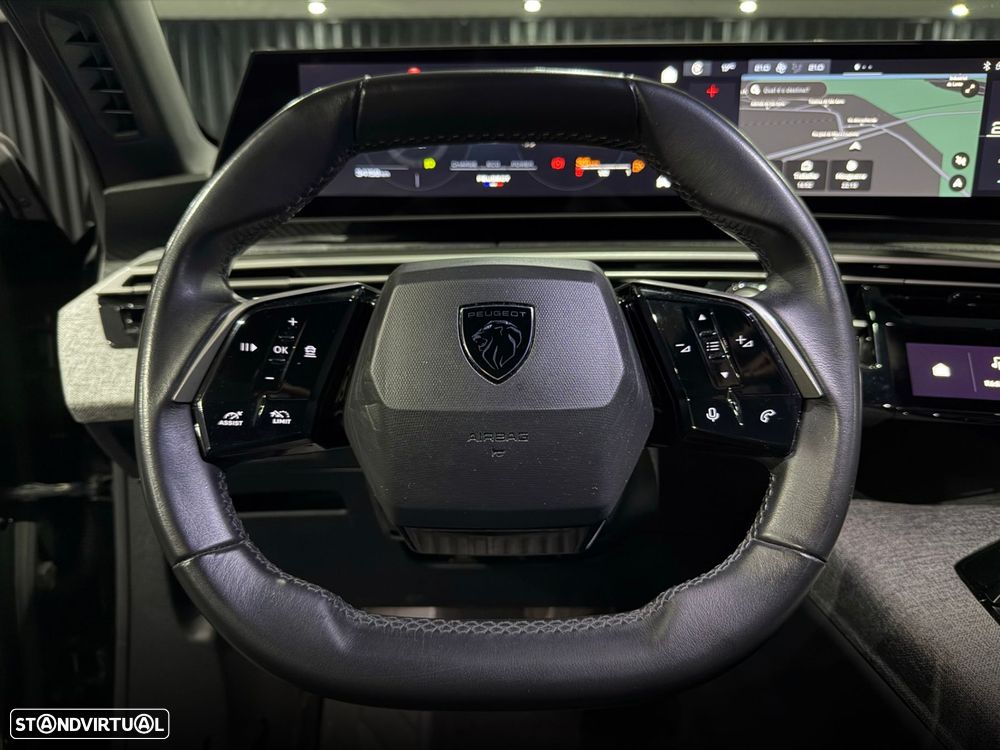 Peugeot 3008 1.2 Hybrid Allure e-DCS6 - 17