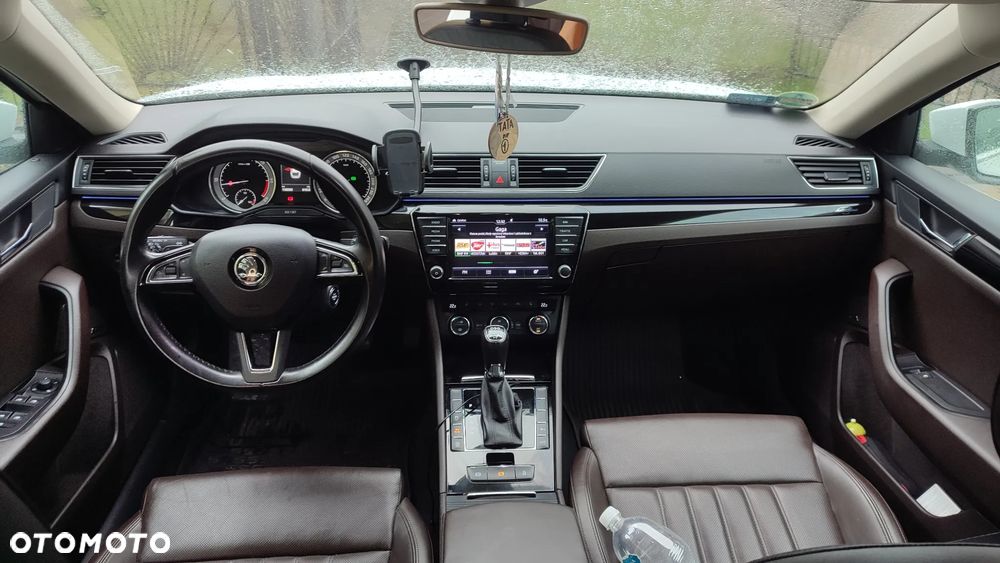 Skoda Superb 2.0 TDI SCR L&K DSG - 14
