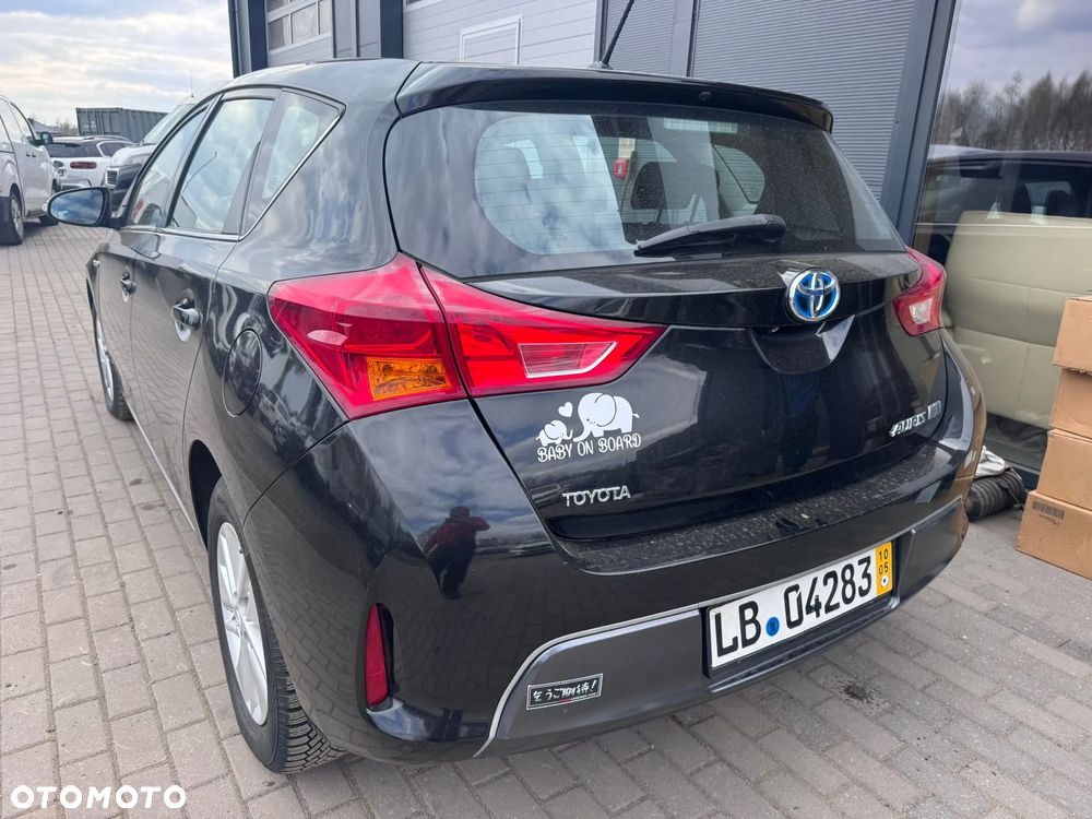Toyota Auris 1.8 HSD Prestige NAVI - 29