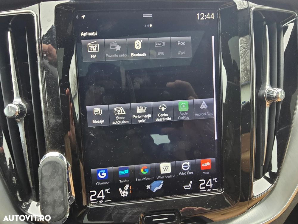 Volvo XC 60 T8 Twin Engine AWD Geartronic Momentum - 22