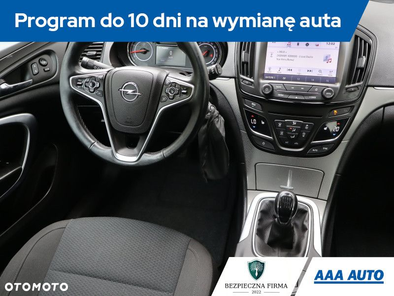 Opel Insignia - 8