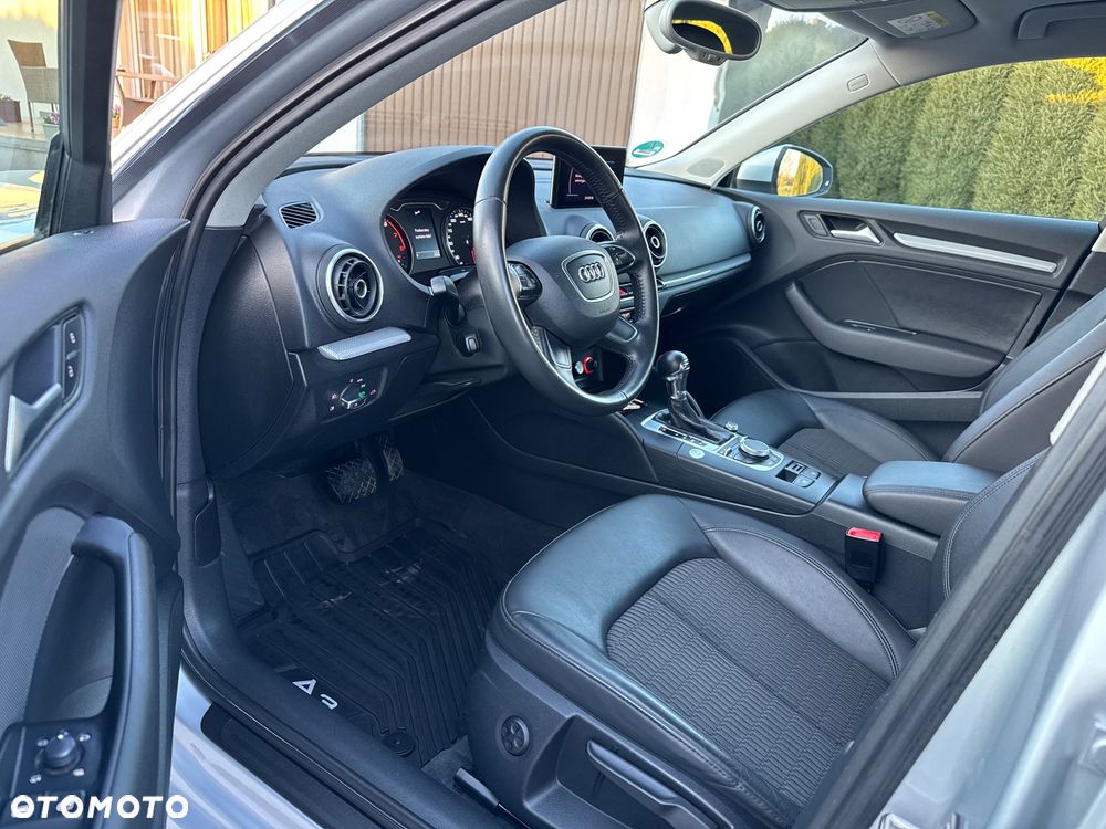 Audi A3 Sportback 1.8 TFSI S tronic Ambiente - 6