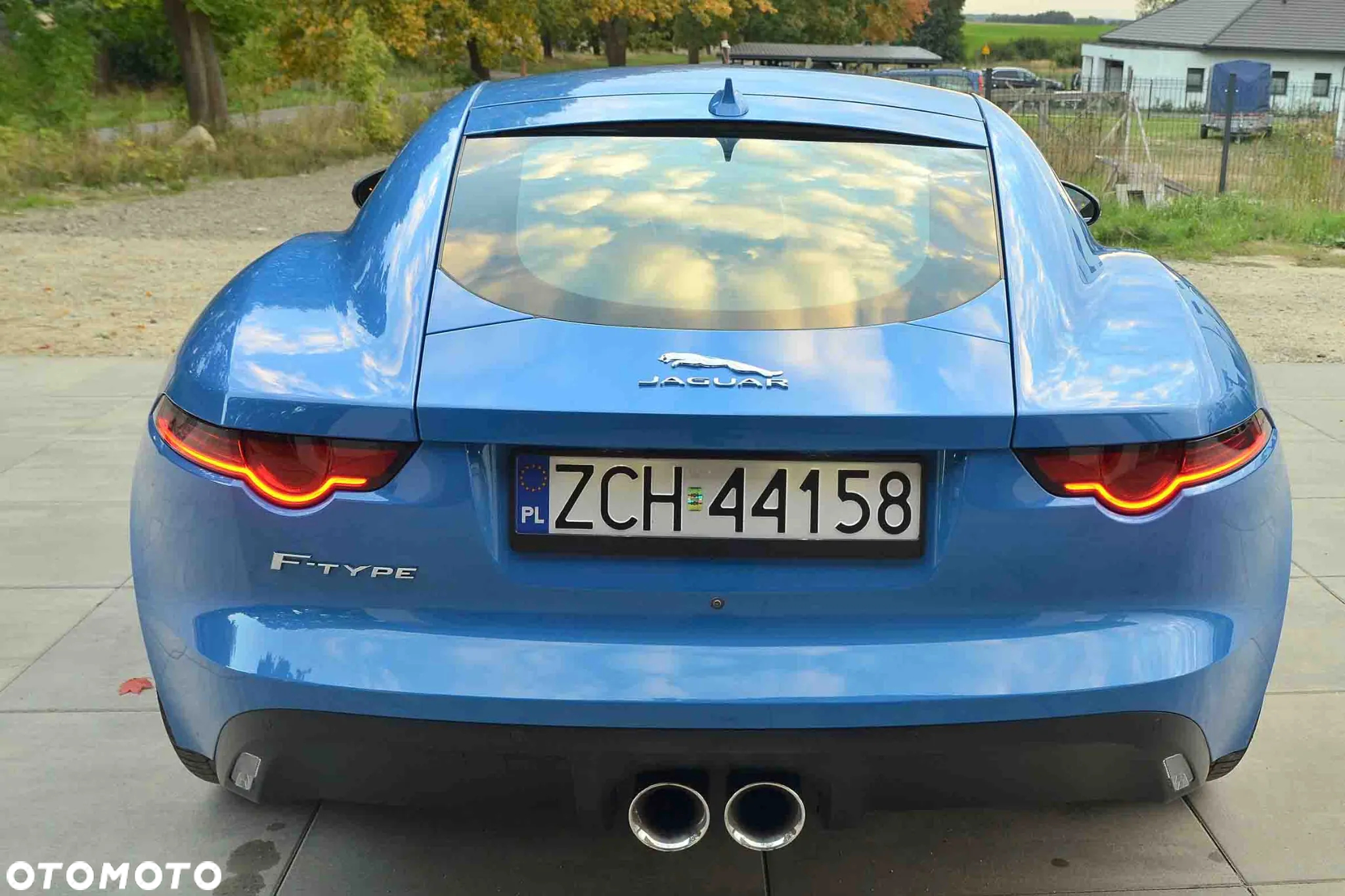 Jaguar F-Type Coupe Chequered Flag - 19